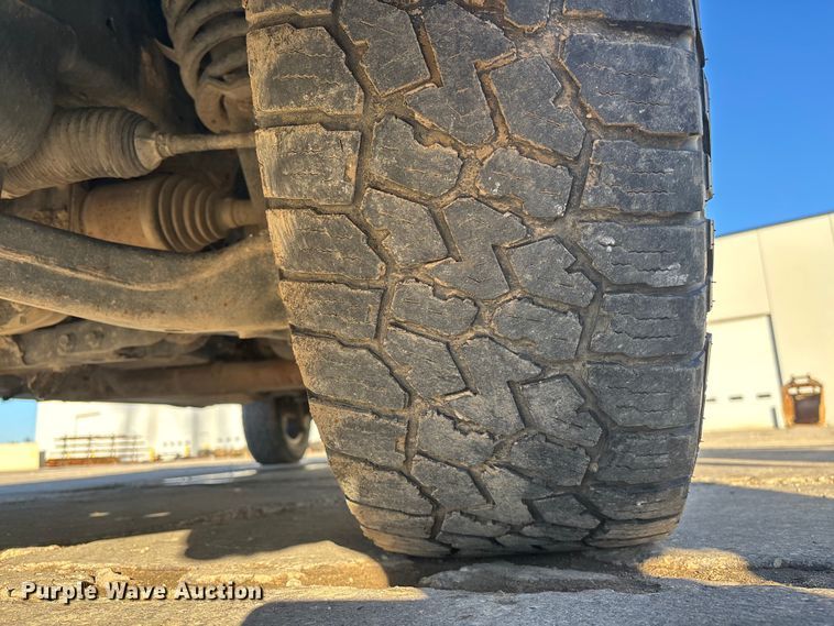 image for item EA2258 2020 Ford F150 Crew Cab pickup truck