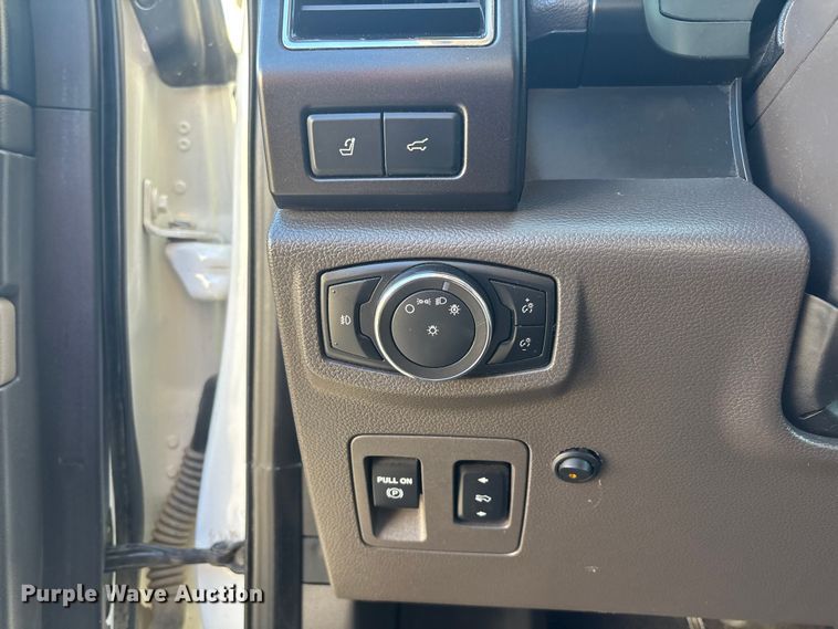 image for item EA2259 2020 Ford Expedition SUV