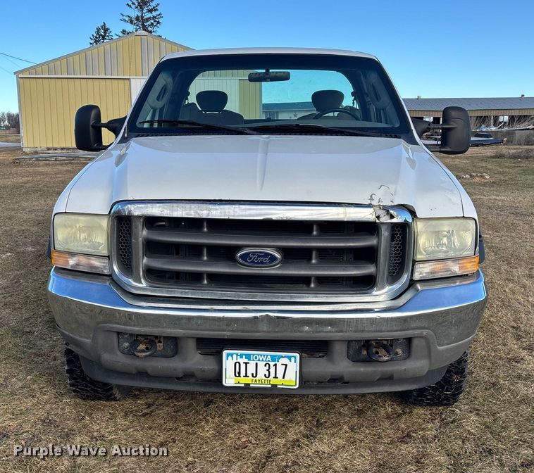 image for item EA2260 2004 Ford F350 Super Duty Ext. Cab pickup truck