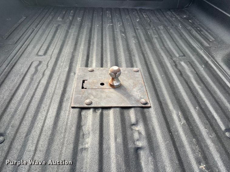 image for item EA2272 1993 Ford F250 XL pickup truck