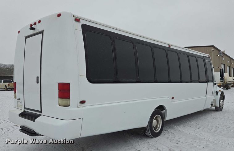 image for item EB1199 2004 International 3200 shuttle bus