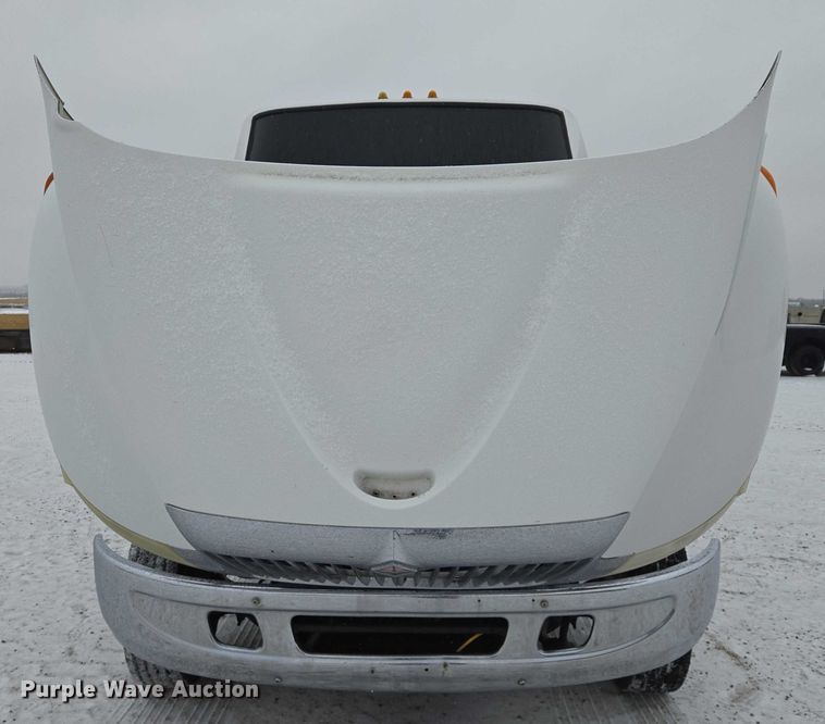 image for item EB1199 2004 International 3200 shuttle bus