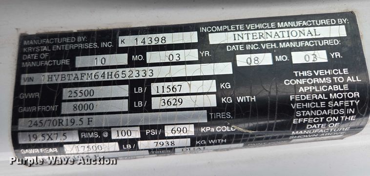 image for item EB1199 2004 International 3200 shuttle bus