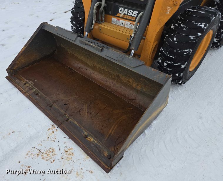 image for item EB1230 2013 Case SR200 skid steer loader