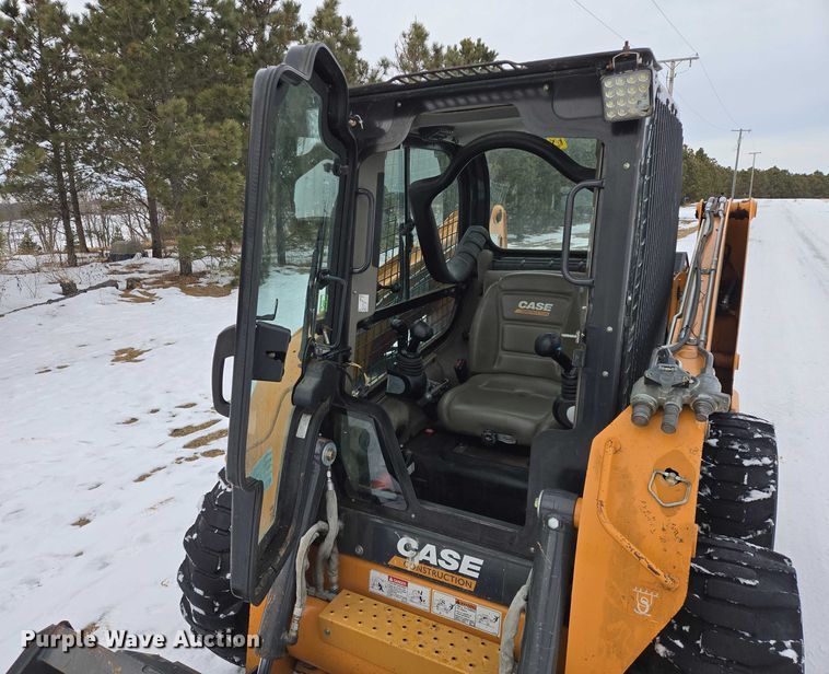 image for item EB1230 2013 Case SR200 skid steer loader