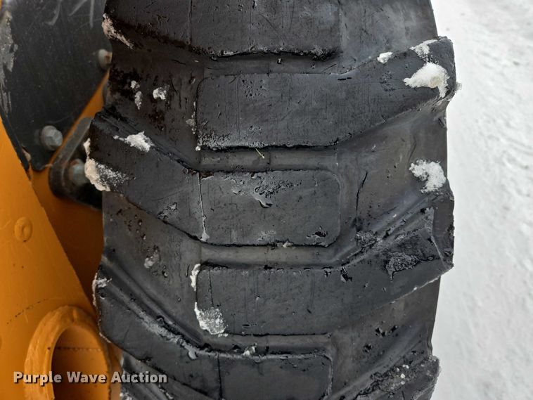 image for item EB1230 2013 Case SR200 skid steer loader