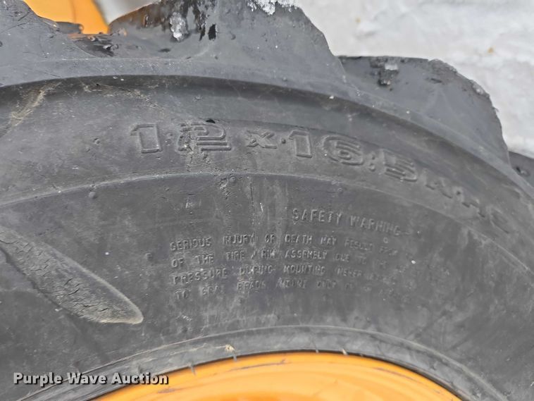 image for item EB1230 2013 Case SR200 skid steer loader