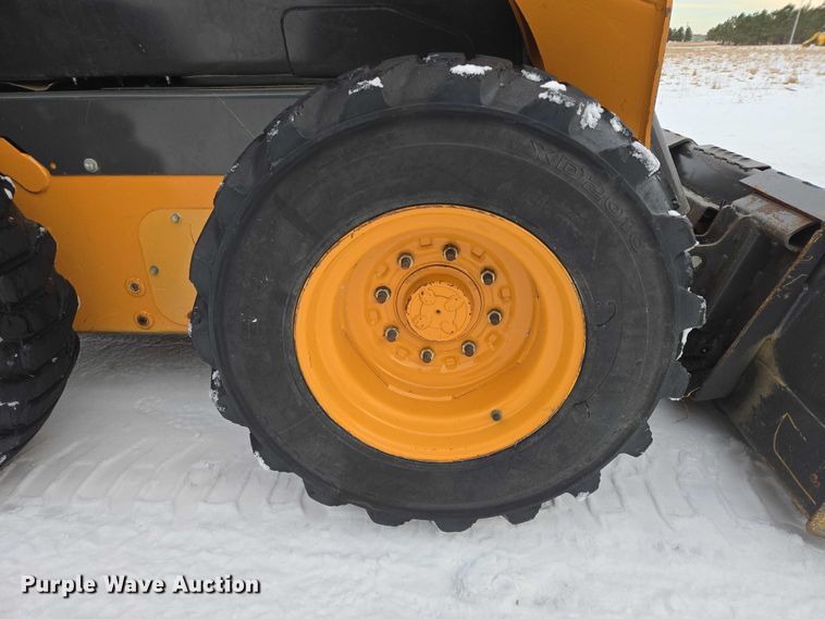 image for item EB1230 2013 Case SR200 skid steer loader
