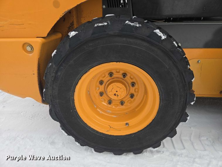 image for item EB1230 2013 Case SR200 skid steer loader