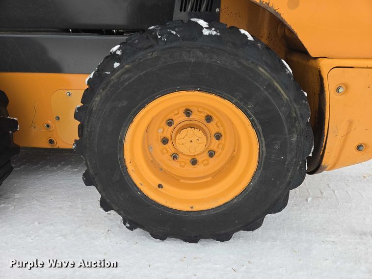 image for item EB1230 2013 Case SR200 skid steer loader