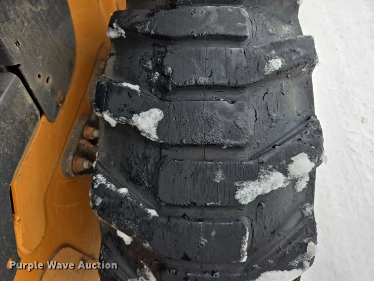 image for item EB1230 2013 Case SR200 skid steer loader