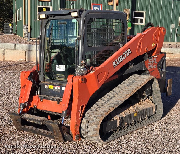 image for item EB1244 Kubota SVL 95-2S tracked skid steer loader