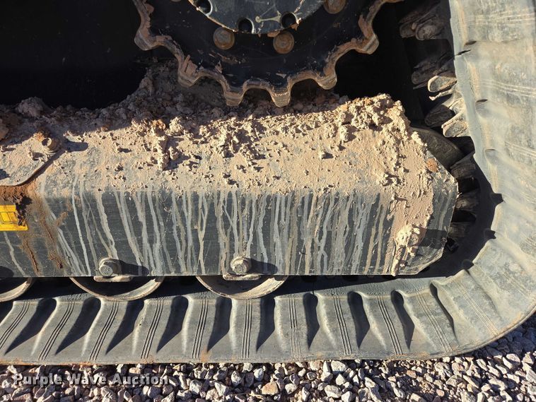 image for item EB1244 Kubota SVL 95-2S tracked skid steer loader