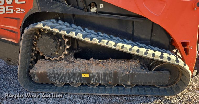 image for item EB1244 Kubota SVL 95-2S tracked skid steer loader