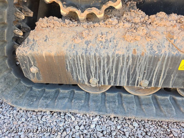 image for item EB1244 Kubota SVL 95-2S tracked skid steer loader