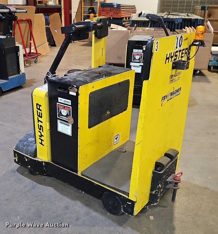 image for item EB8484 2004 Hyster T5Z tow tractor