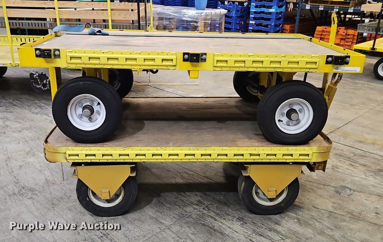 image for item EB8484 2004 Hyster T5Z tow tractor