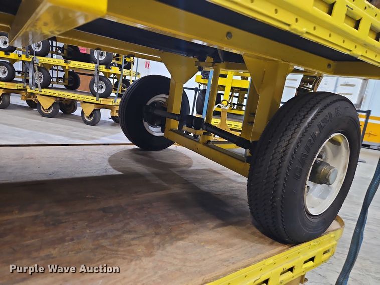 image for item EB8484 2004 Hyster T5Z tow tractor