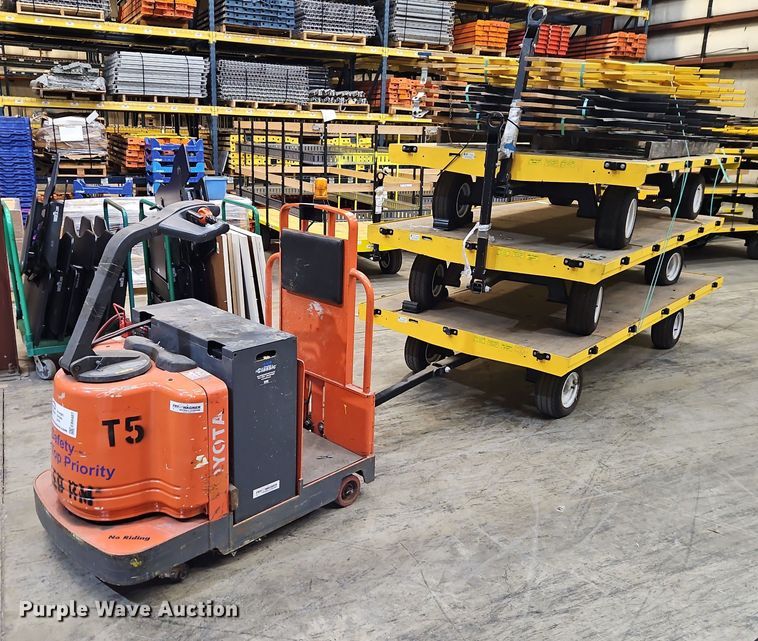 image for item EB8487 Toyota 7TB50 tow tractor