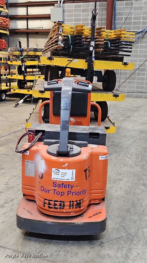 image for item EB8487 Toyota 7TB50 tow tractor