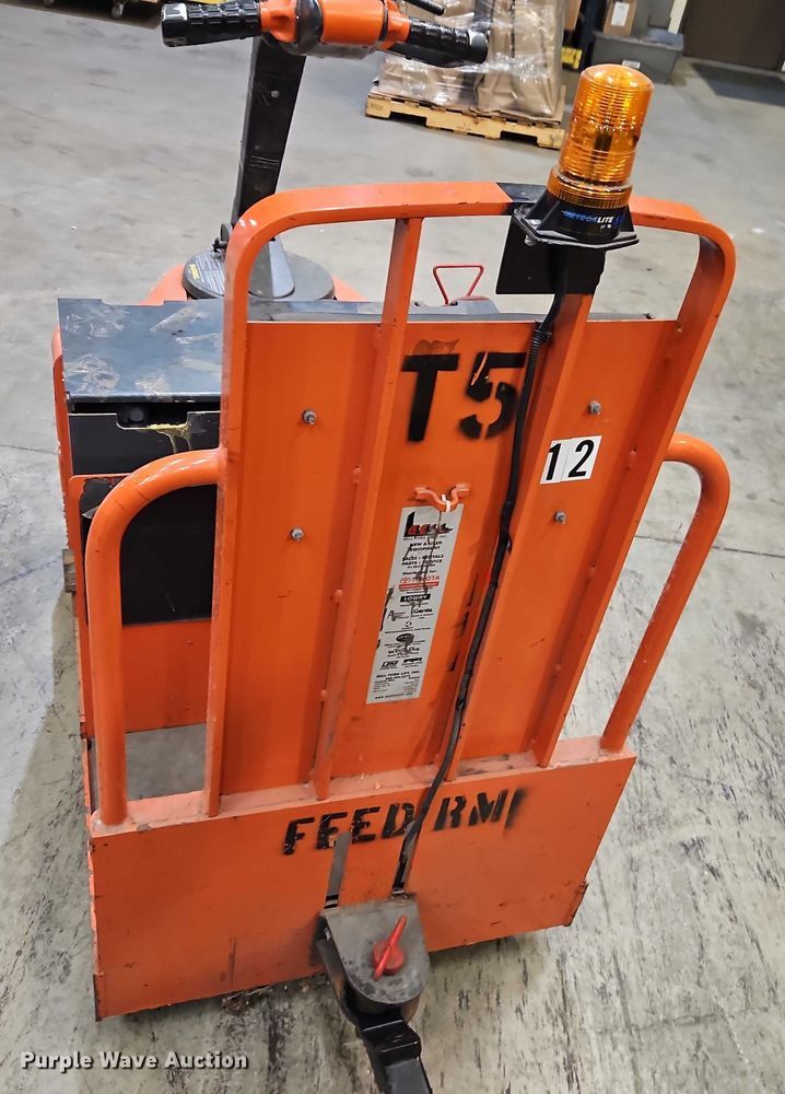 image for item EB8487 Toyota 7TB50 tow tractor