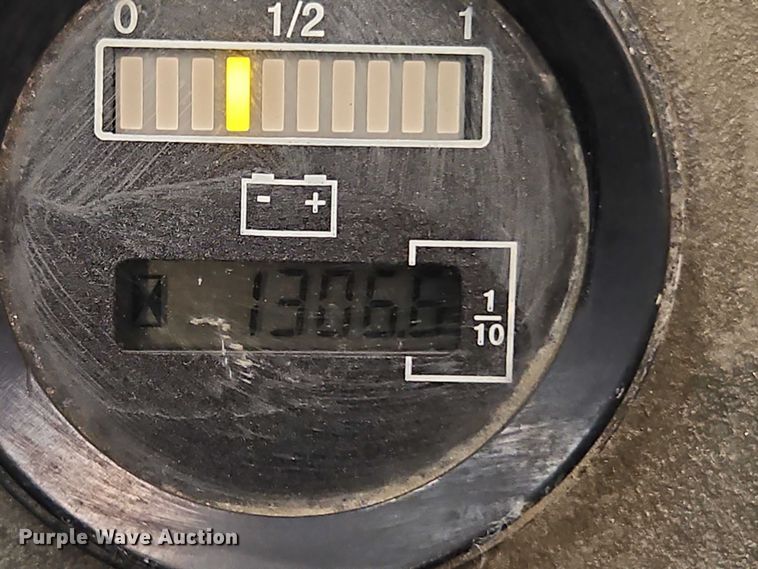 image for item EB8487 Toyota 7TB50 tow tractor