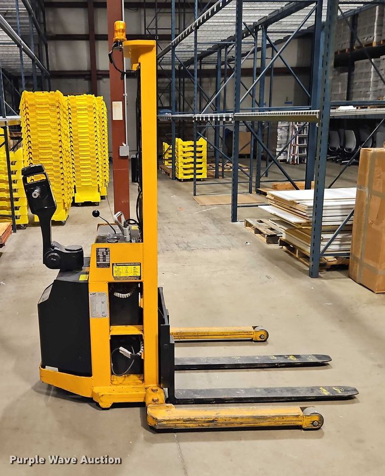 image for item EB8492 Big Joe PDI 24-A05 pallet jack