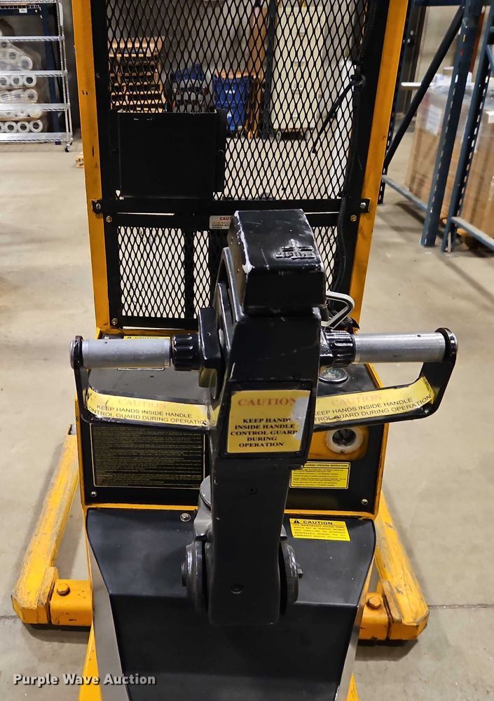 image for item EB8492 Big Joe PDI 24-A05 pallet jack