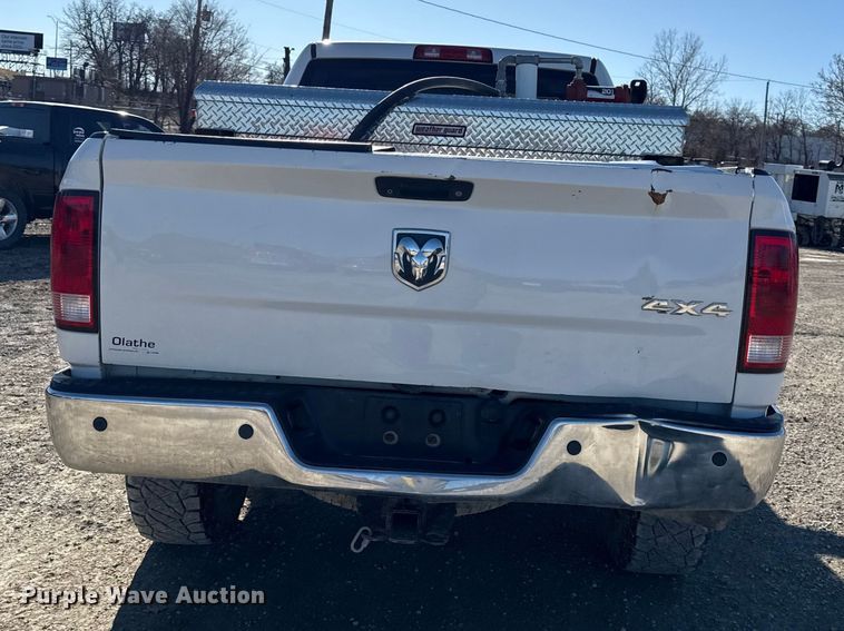 image for item EC4540 2016 RAM 2500 Crew Cab pickup truck