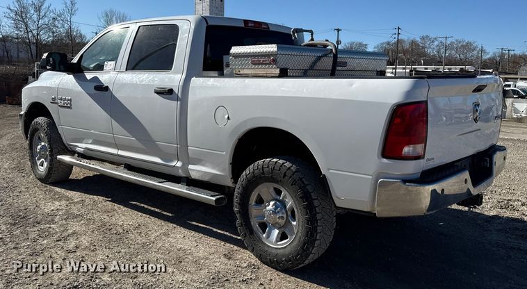 image for item EC4540 2016 RAM 2500 Crew Cab pickup truck