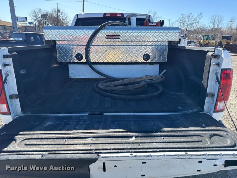 image for item EC4540 2016 RAM 2500 Crew Cab pickup truck