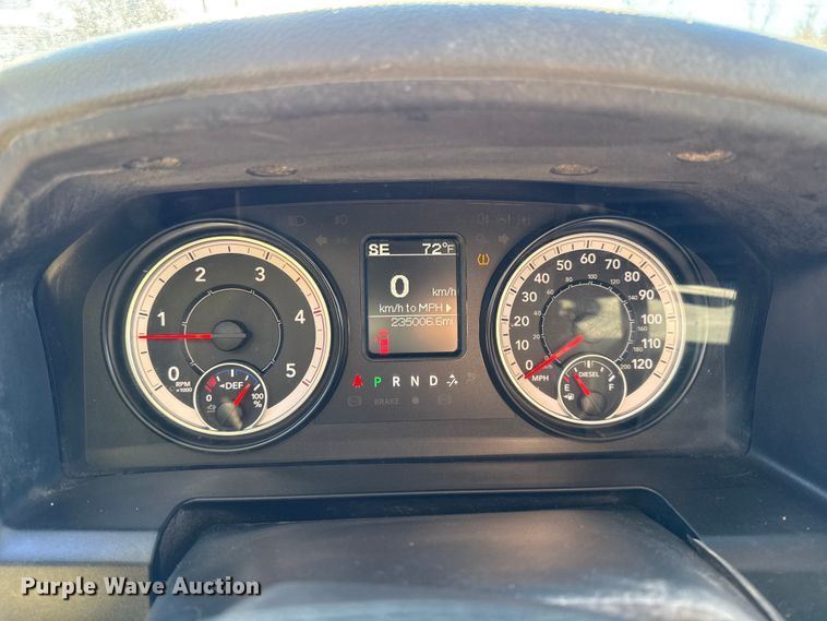 image for item EC4540 2016 RAM 2500 Crew Cab pickup truck