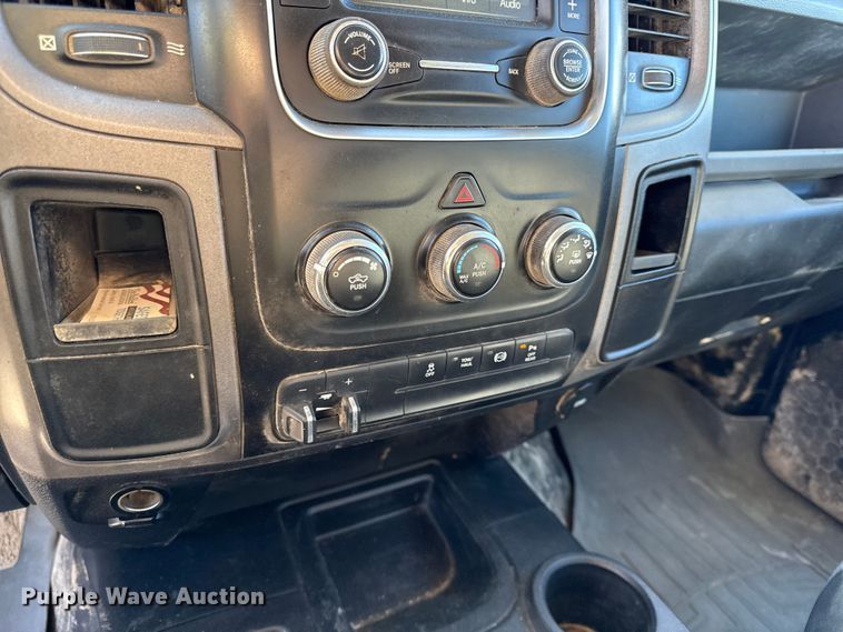 image for item EC4540 2016 RAM 2500 Crew Cab pickup truck