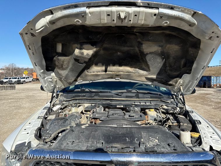 image for item EC4540 2016 RAM 2500 Crew Cab pickup truck