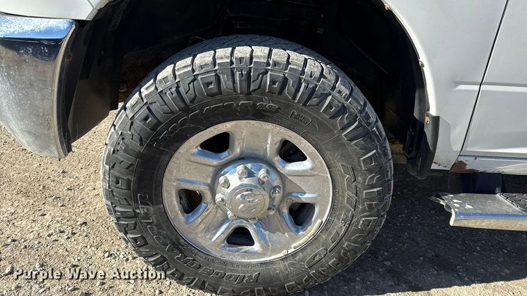 image for item EC4540 2016 RAM 2500 Crew Cab pickup truck