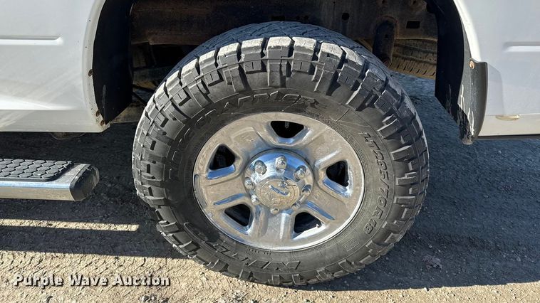 image for item EC4540 2016 RAM 2500 Crew Cab pickup truck