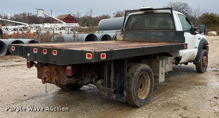 image for item ED2407 2006 Ford F550 XL Super Duty flatbed truck