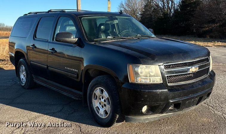 image for item ED2463 2010 Chevrolet Suburban SUV