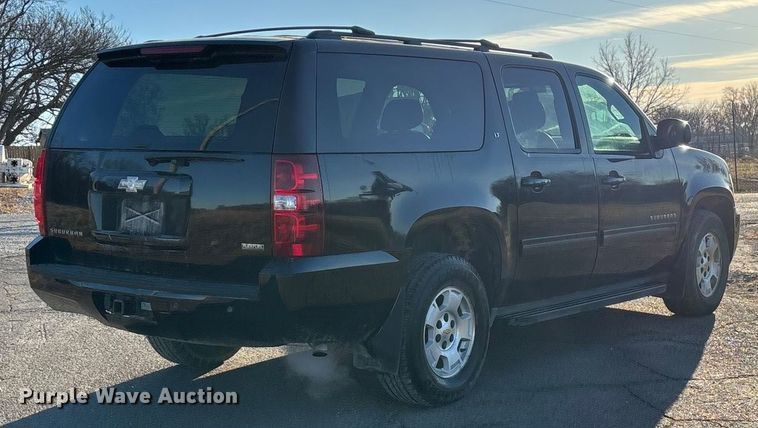 image for item ED2463 2010 Chevrolet Suburban SUV