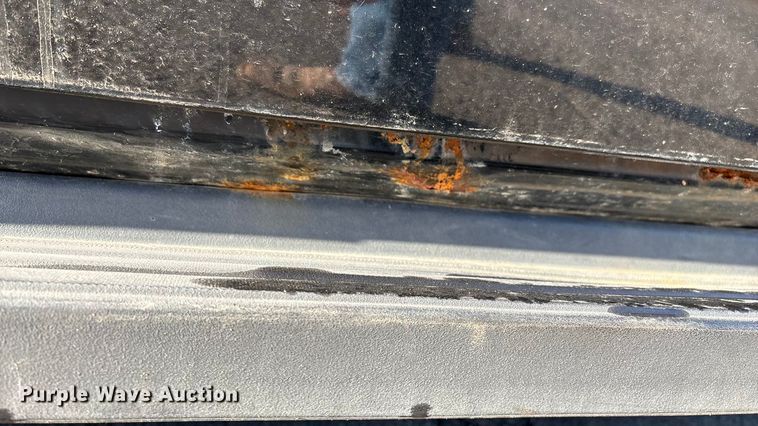 image for item ED2463 2010 Chevrolet Suburban SUV