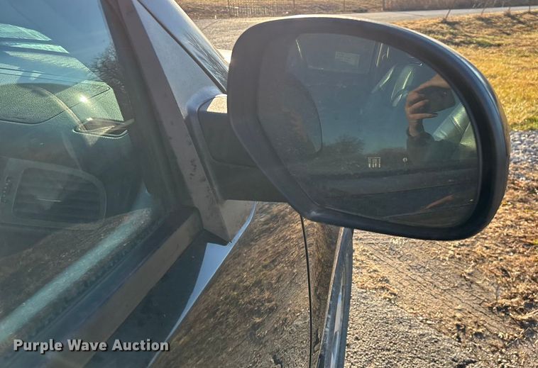 image for item ED2463 2010 Chevrolet Suburban SUV