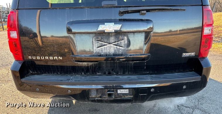 image for item ED2463 2010 Chevrolet Suburban SUV