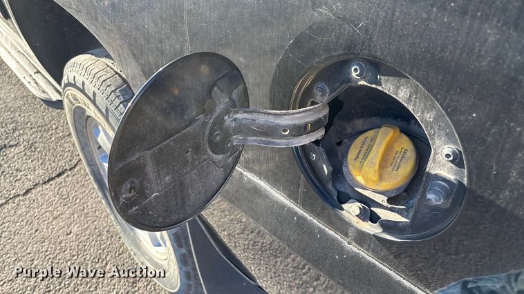 image for item ED2463 2010 Chevrolet Suburban SUV