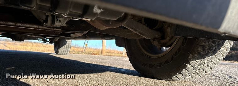 image for item ED2463 2010 Chevrolet Suburban SUV