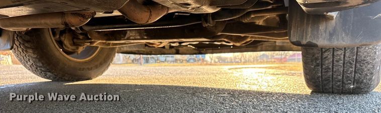 image for item ED2463 2010 Chevrolet Suburban SUV