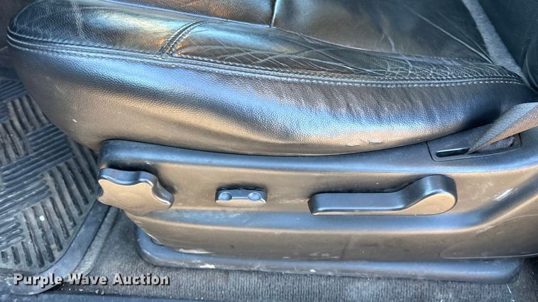 image for item ED2463 2010 Chevrolet Suburban SUV