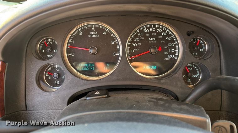 image for item ED2463 2010 Chevrolet Suburban SUV