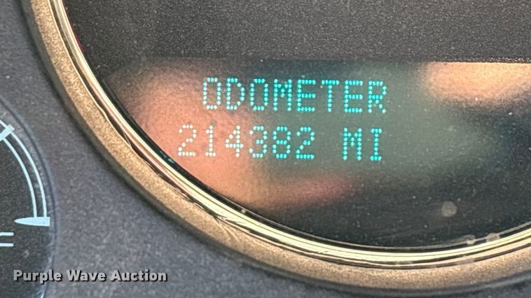 image for item ED2463 2010 Chevrolet Suburban SUV