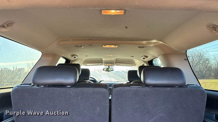 image for item ED2463 2010 Chevrolet Suburban SUV