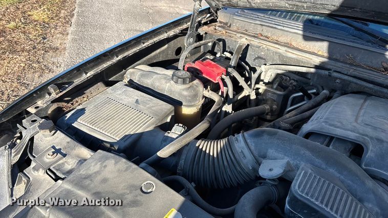 image for item ED2463 2010 Chevrolet Suburban SUV